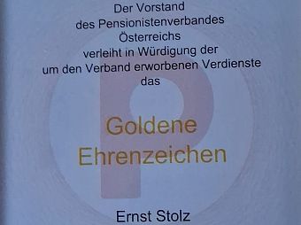 Goldenes Ehrenzeichen für Obmann Ernst Stolz